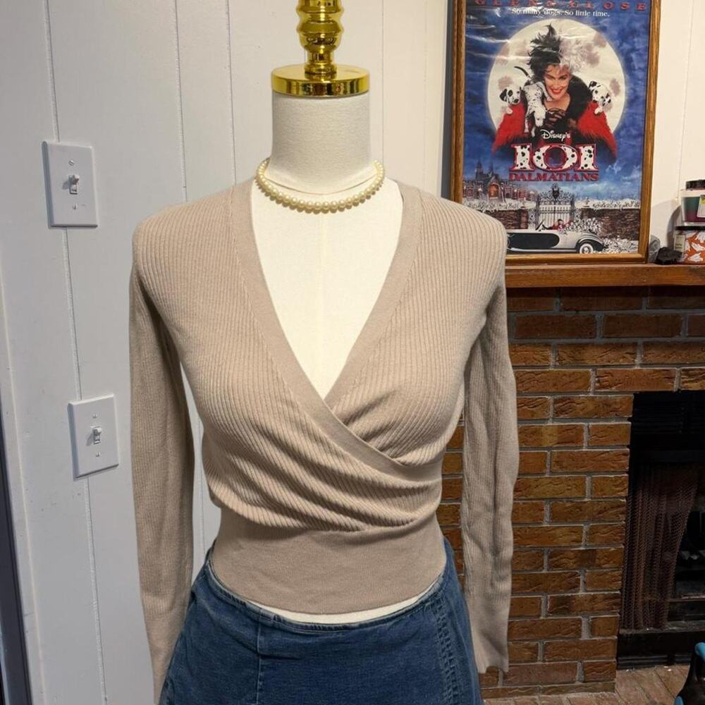 Loft Versa tan wrap top Size XS